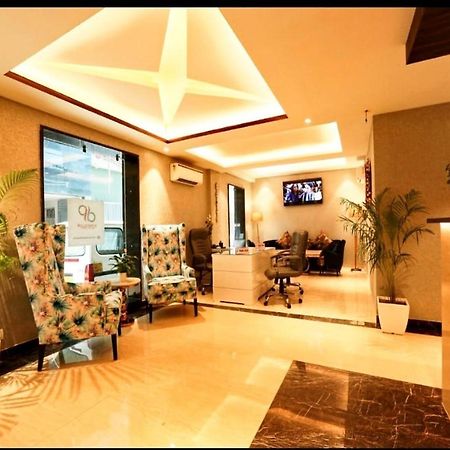 ניו דלהי Hotel The Vegas Delhi Airport- A Boutique Hotel מראה חיצוני תמונה