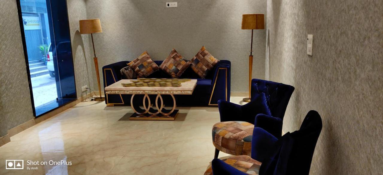 ניו דלהי Hotel The Vegas Delhi Airport- A Boutique Hotel מראה חיצוני תמונה