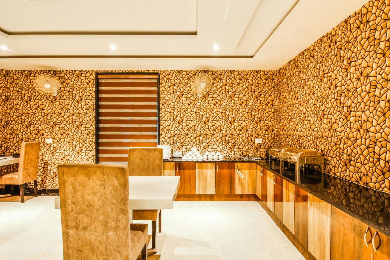 ניו דלהי Hotel The Vegas Delhi Airport- A Boutique Hotel מראה חיצוני תמונה