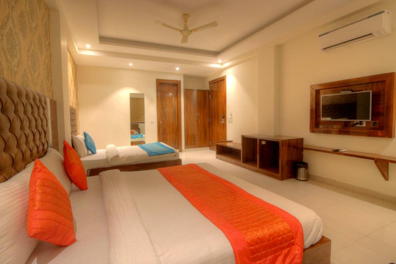 ניו דלהי Hotel The Vegas Delhi Airport- A Boutique Hotel מראה חיצוני תמונה