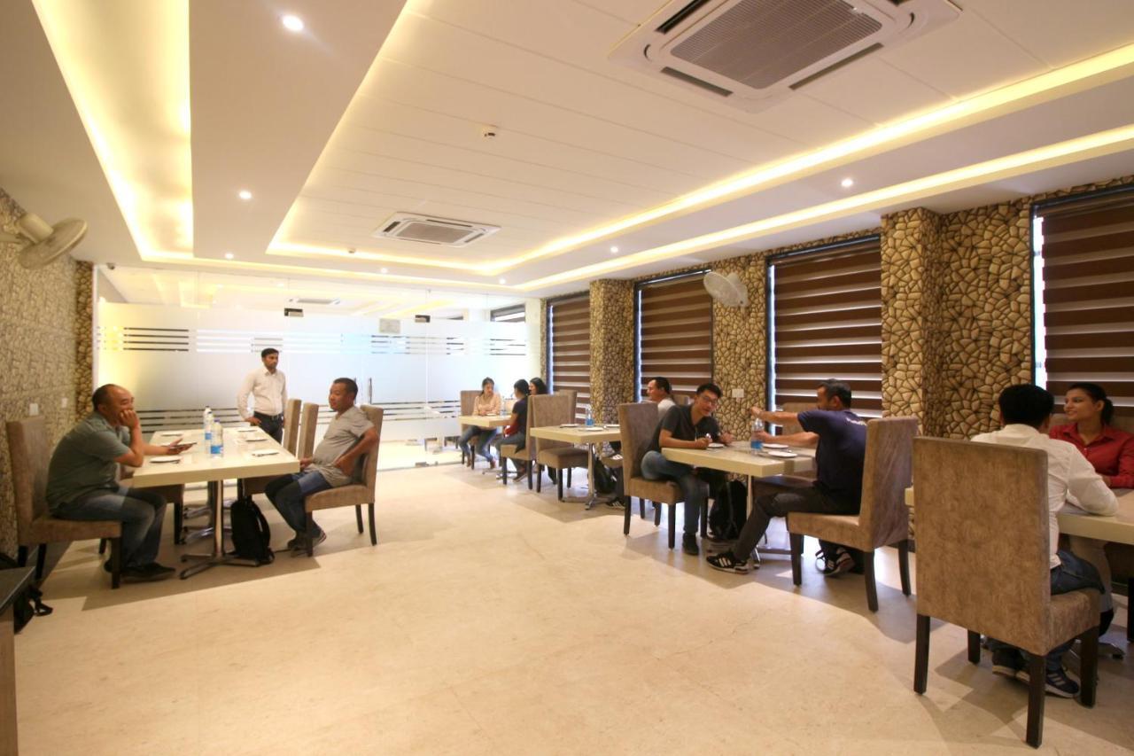 ניו דלהי Hotel The Vegas Delhi Airport- A Boutique Hotel מראה חיצוני תמונה