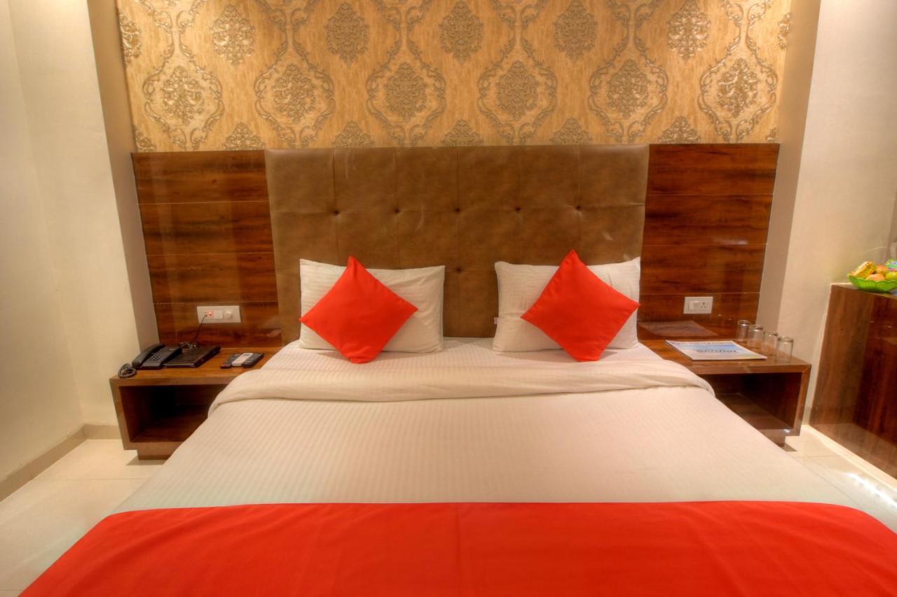ניו דלהי Hotel The Vegas Delhi Airport- A Boutique Hotel מראה חיצוני תמונה